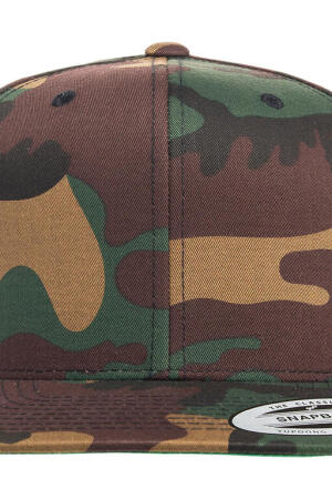 Classic Snapback in Camo