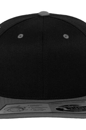 Fitted Snapback