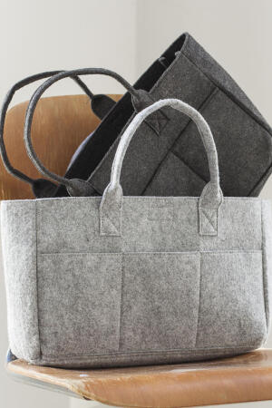 Pocket Felt Shopper
