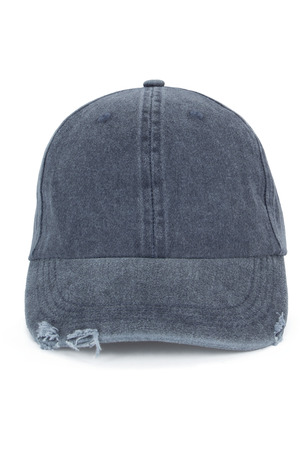 Zerrissene gewaschene Kappe